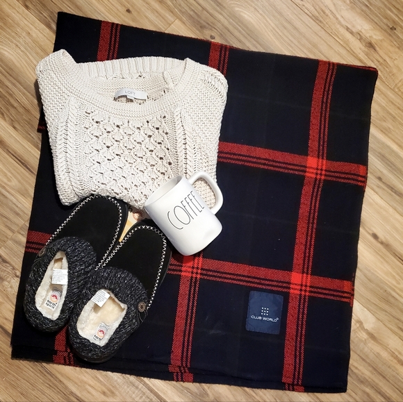 Source Unknown Bedding Vintage British Airways Club World Wool